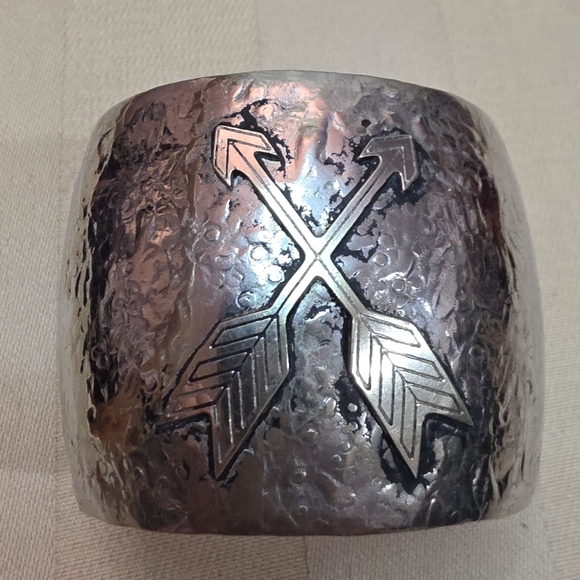 VINTAGE SILVER NAVAJO CUFF BRACELET 53.46 Grams ADJUSTABLE TO FIT MOST WRISTS - Picture 5 of 5